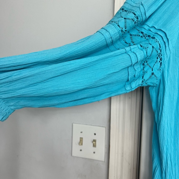 New York & Company Top. A Turquoise color with ruffles and lace. - Picture 2 of 4